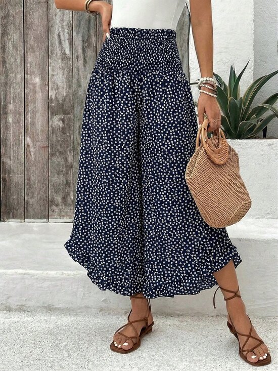 Pants - Casual Women's Ruffled Hem Ditsy Floral Pants